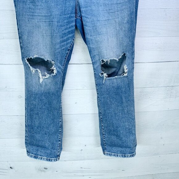 Torrid Womens Boyfriend Straight Vintage Stretch Mid-Rise Jean Distressed 20R - Picture 6 of 14